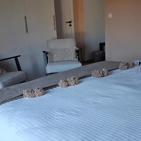 D'hotes A 5min De Pairi Daiza Et Proche Du Shape-otan 3* Lens