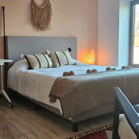 Pensión D'hotes A 5min De Pairi Daiza Et Proche Du Shape-otan 3*