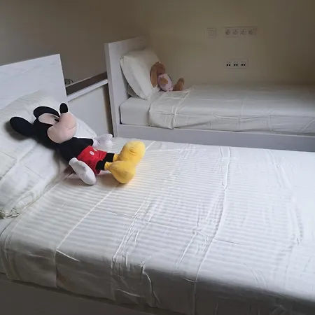 D'hotes A 800m De Pairi Daiza Et Proche Du Shape-otan Guest house Lens