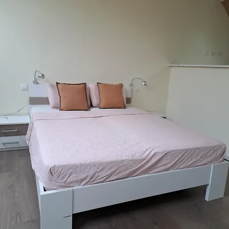 Guest house D'hotes A 800m De Pairi Daiza Et Proche Du Shape-otan
