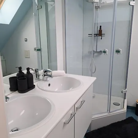 D'hotes A 5min De Pairi Daiza Et Proche Du Shape-otan 3* Lens