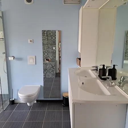 D'hotes A 5min De Pairi Daiza Et Proche Du Shape-otan 3* Lens