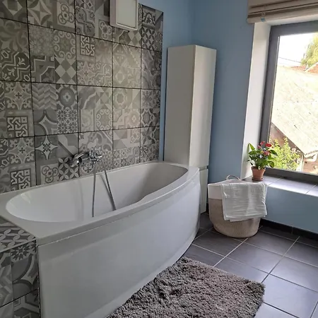 D'hotes A 5min De Pairi Daiza Et Proche Du Shape-otan Pensión Lens