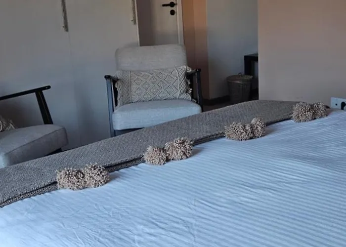 D'hôtes à 5min De Pairi Daiza Et Proche Du Shape-otan 3* Lens