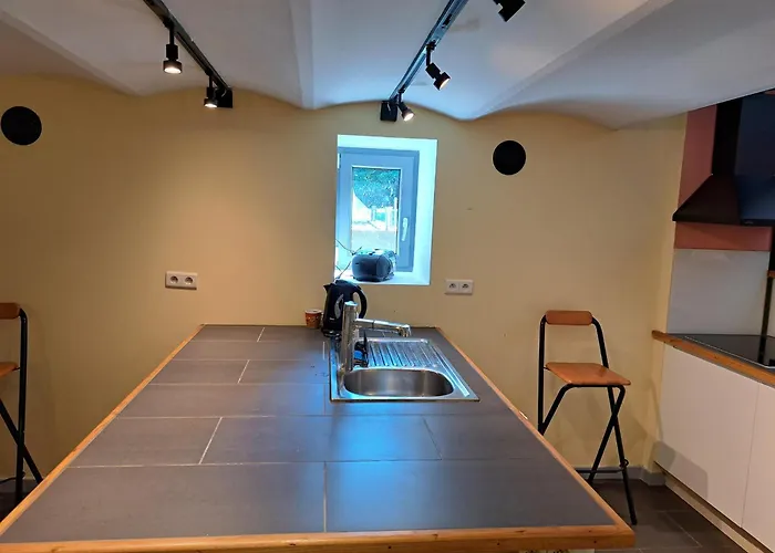 D'hôtes à 5min De Pairi Daiza Et Proche Du Shape-otan Lens