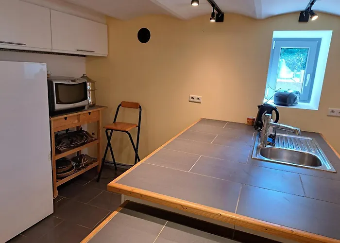 D'hôtes à 5min De Pairi Daiza Et Proche Du Shape-otan Lens